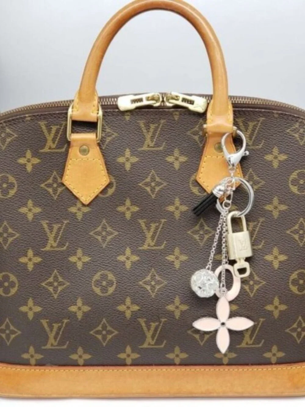 Louis Vuitton Gold Padlock 🔒 Key Set Authentic LV w/ Unbranded Flower Keychain
